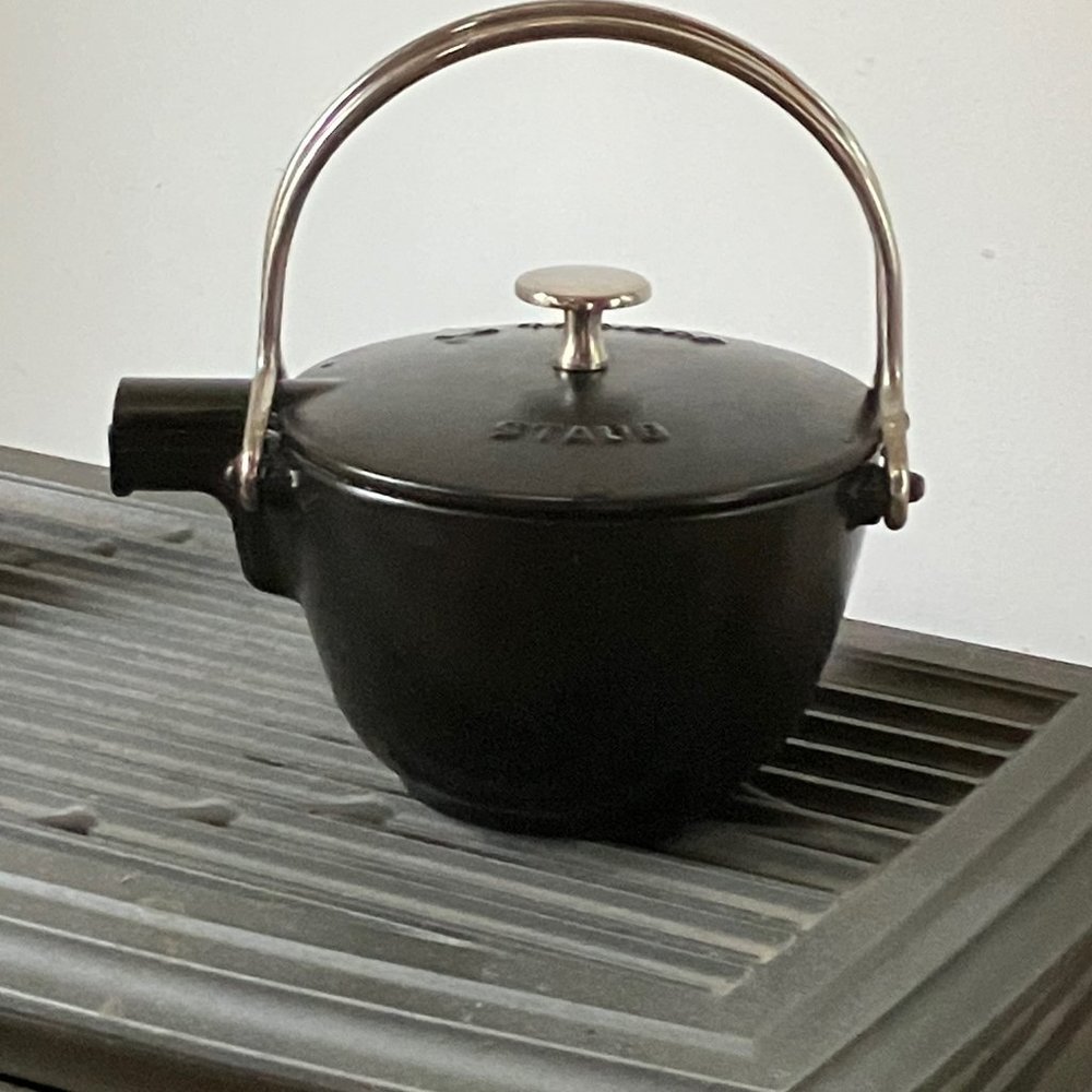 Staub Cast Iron 1-qt Round Tea Kettle - Matte Black, Made in France